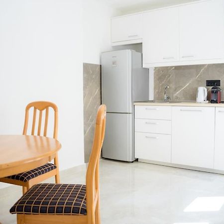 Downtown, Spacious, 2 Bedroom Apartment Belgrad Zewnętrze zdjęcie